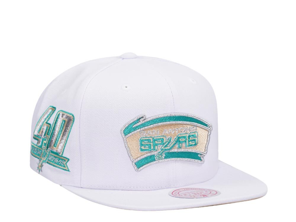 Mitchell & Ness San Antonio Spurs 40th Anniversary Winter White Hardwood Classic Snapback Cap