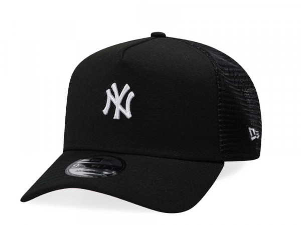 New Era New York Yankees Black Base Classic Trucker A Frame 9Forty Snapback Cap